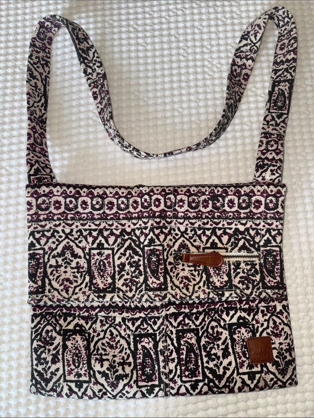 Billabong Cream and Plum Patterned Crossbody Bag